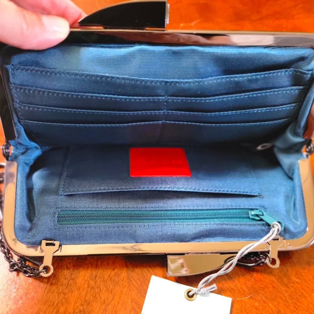 HOBO SILVER CLUTCH - Picture 6 of 7